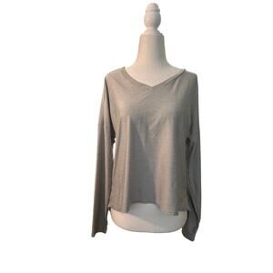 Korsa Gray Athletic Top NWOT